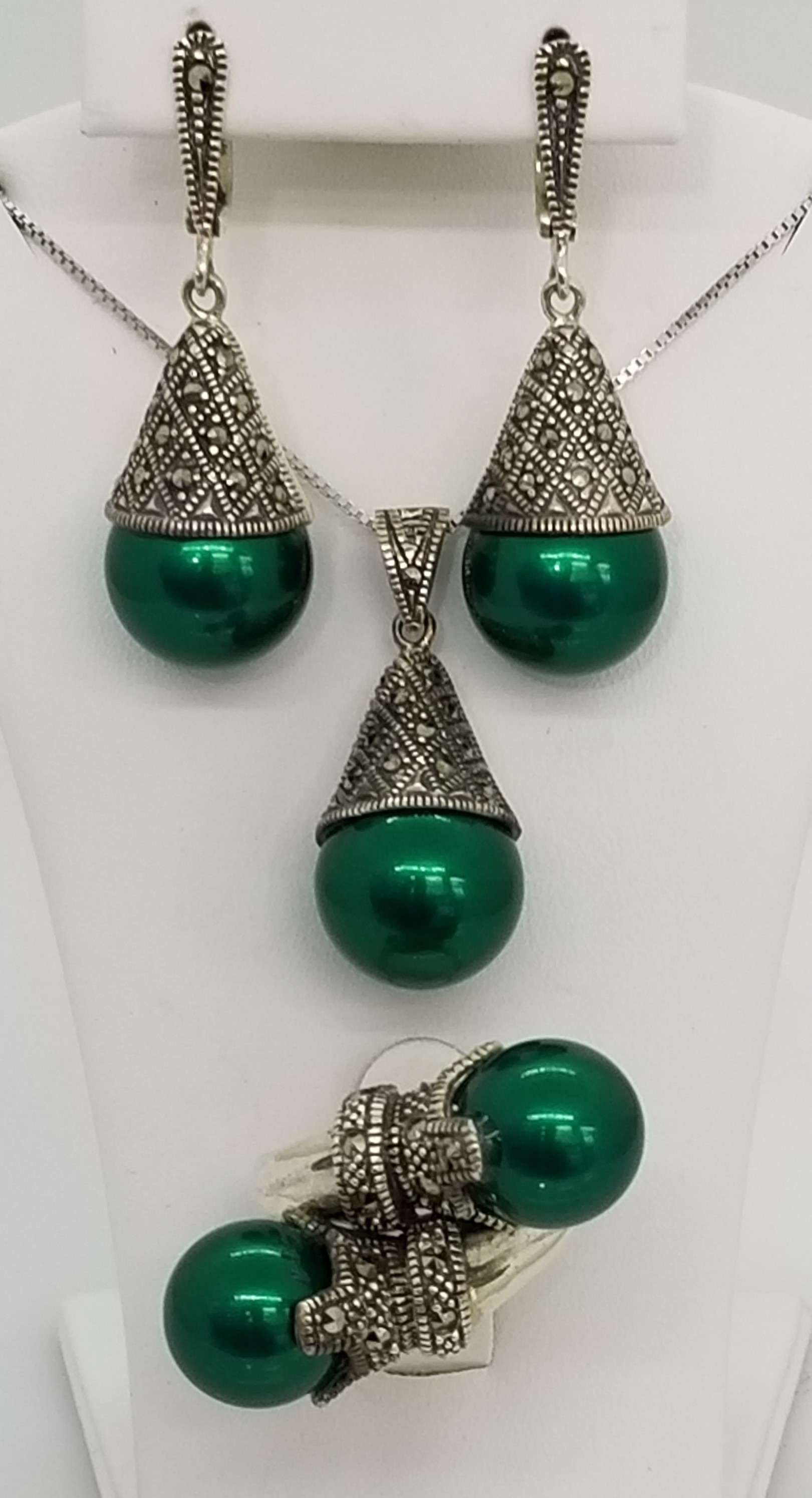 Sterling Silver Green Marcasite Pendant Necklace Earrings & Ring Set 