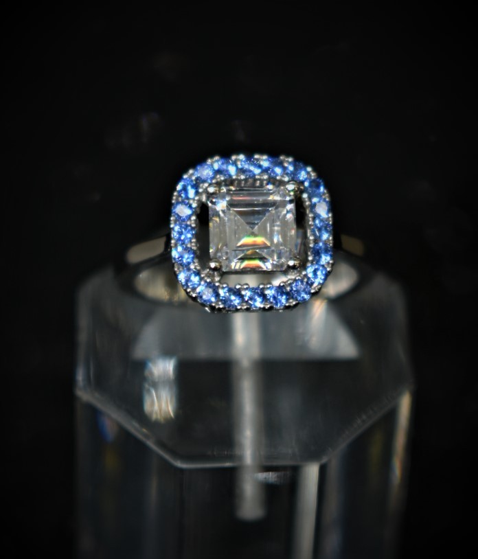925 Sterling Silver Fashion Ring With Blue and White Cubic Zirconia