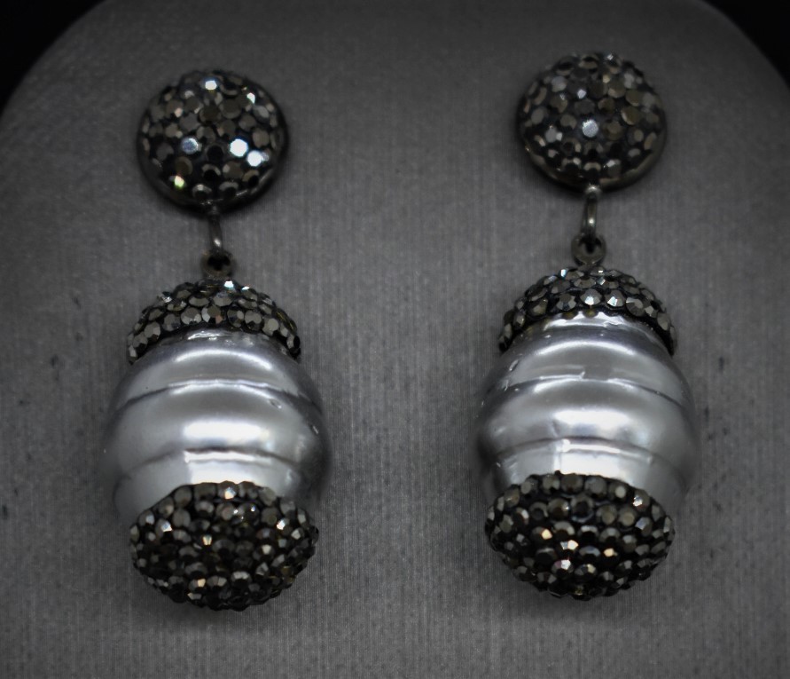 Fashion Earrings With Black Hematite Druzy and Grey Mother Of Pearl Drops