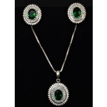 925 Sterling Silver Set With Emerald and Cubic Zirconia
